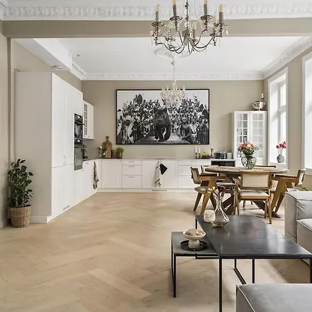Apartamento Vakker Leilighet Midt I Sentrum *